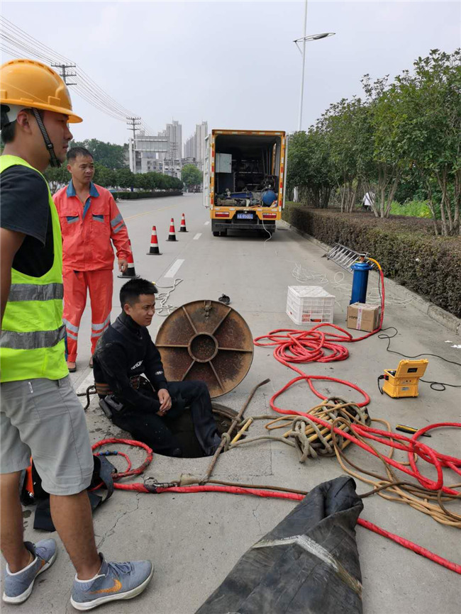 铁山翻衬法管道修复技术主要工序